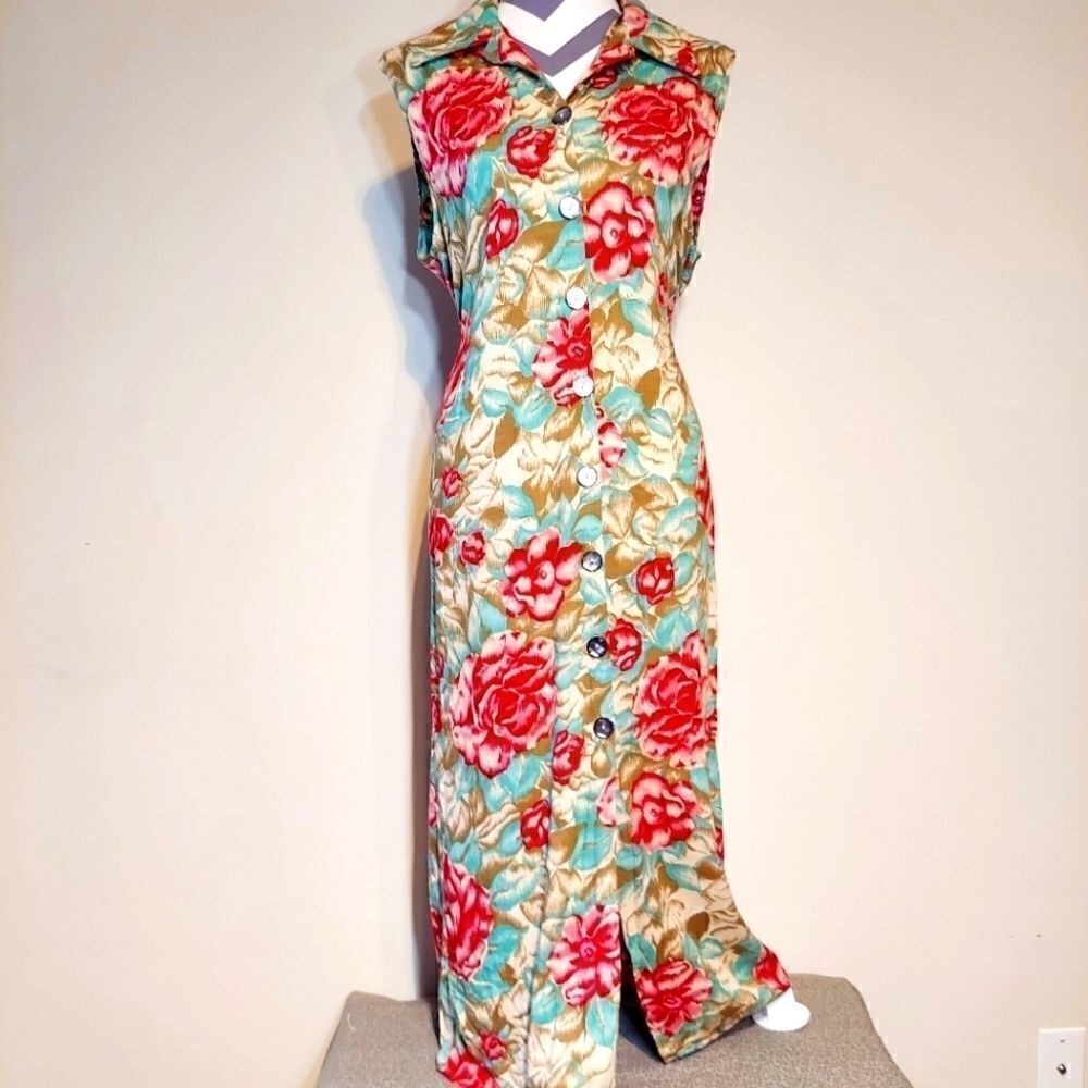 Long Sleeveless Button Down Dress